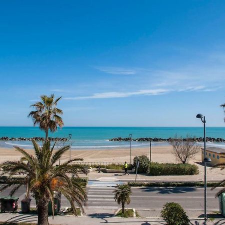 Appartamento Di Antonio Fronte Mare Montesilvano Marina المظهر الخارجي الصورة