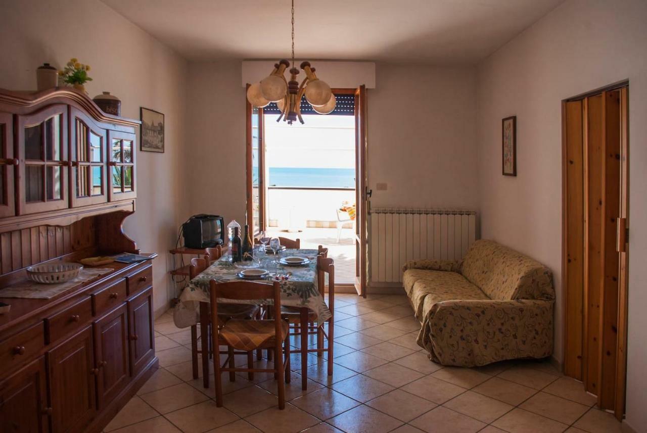 Appartamento Di Antonio Fronte Mare Montesilvano Marina المظهر الخارجي الصورة