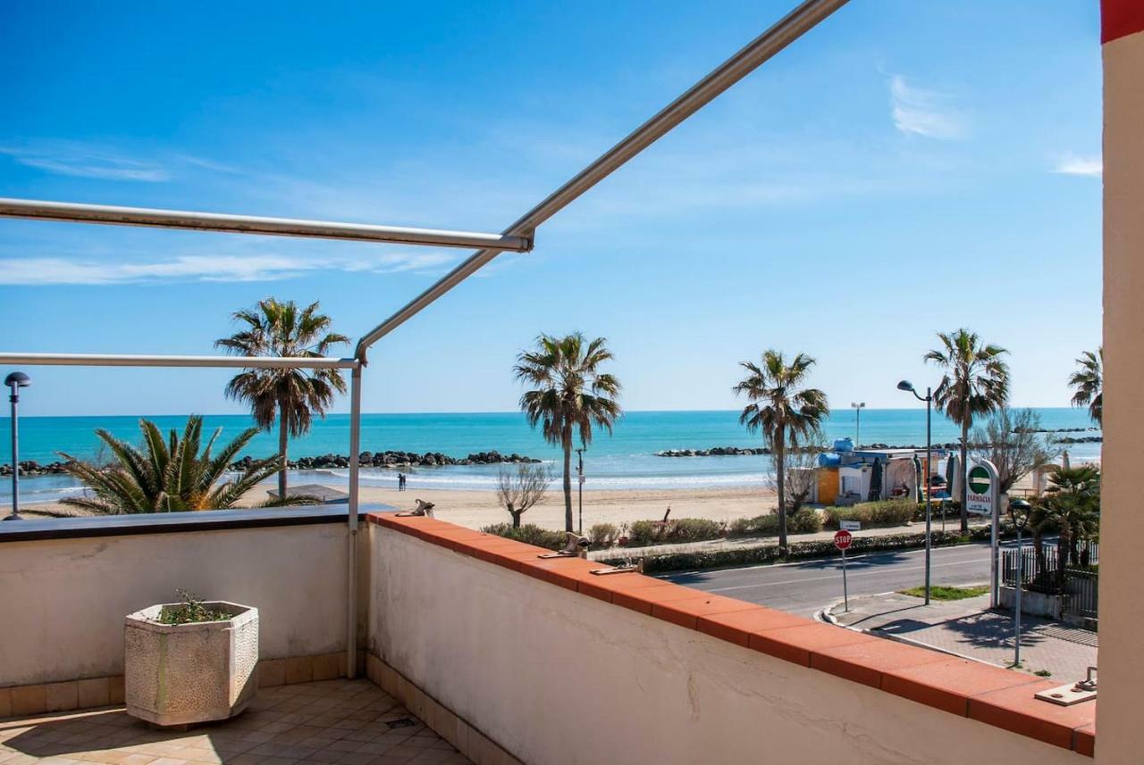 Appartamento Di Antonio Fronte Mare Montesilvano Marina المظهر الخارجي الصورة