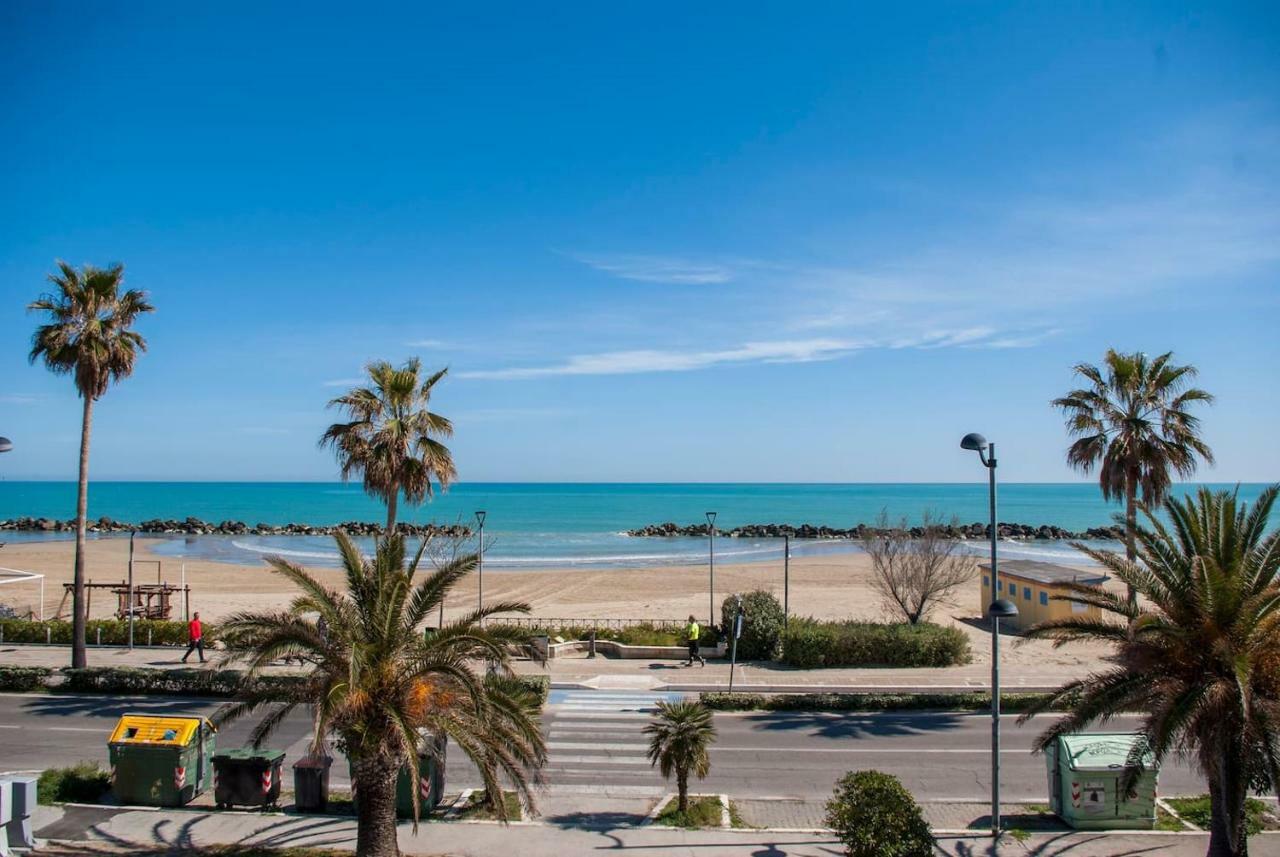 Appartamento Di Antonio Fronte Mare Montesilvano Marina المظهر الخارجي الصورة